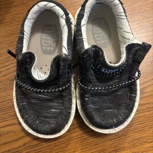 Toddler Size 5 Hey Dudes